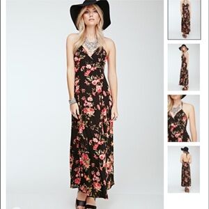 🖤💕EUC- SUPER CUTE FOREVER 21 BLACK HALTER FLORAL DRESS SZ S🖤💕